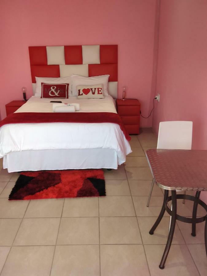 Twilight Breeze Lodge Phuthaditjhaba Екстер'єр фото