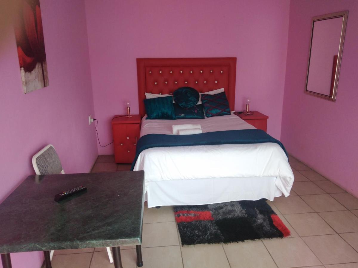 Twilight Breeze Lodge Phuthaditjhaba Екстер'єр фото